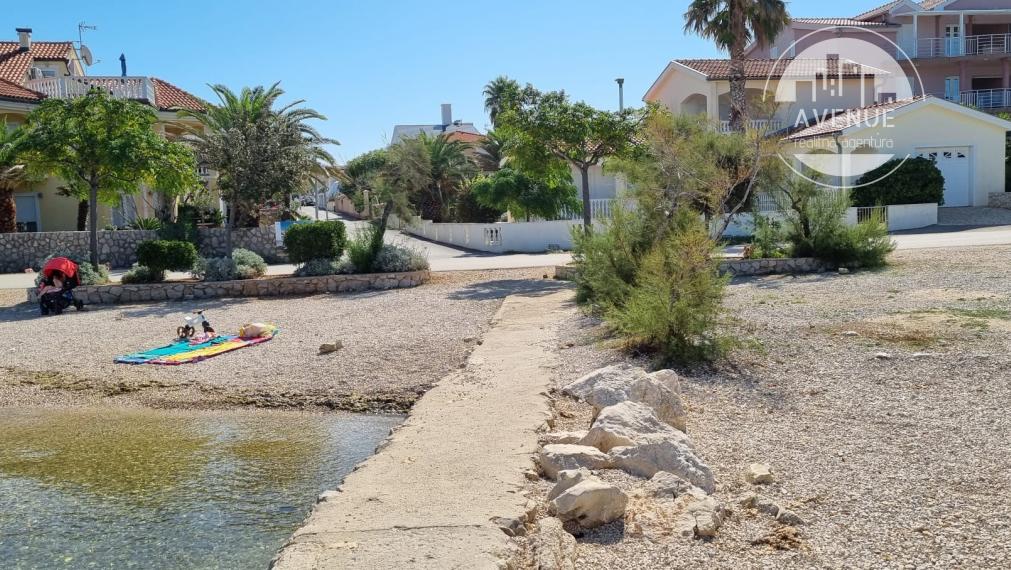 PREDANÉ 4-izbový apartmán, 80m od mora, Chorvátsko, Vir