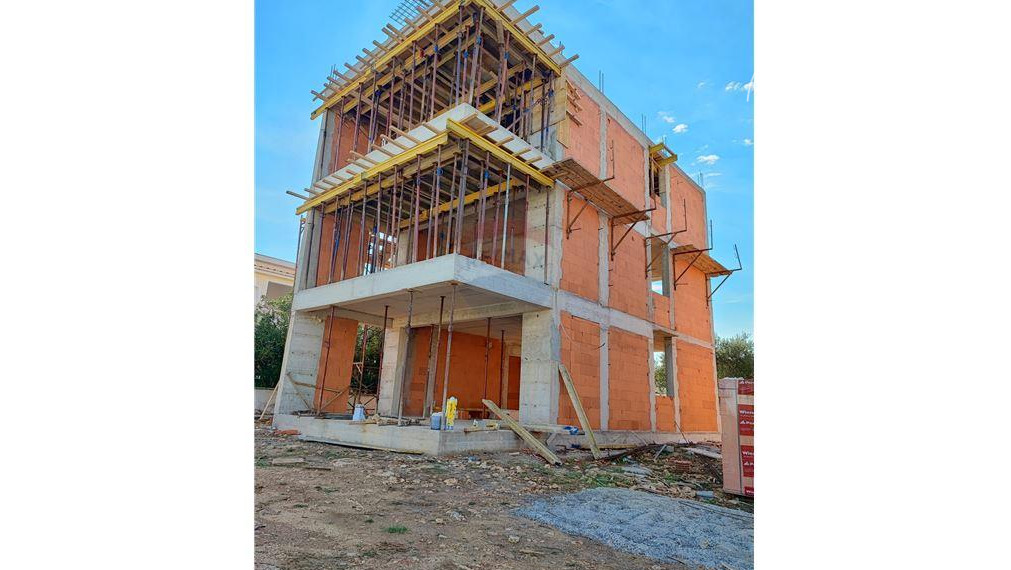 PREDANÉ 4-izbový apartmán, 80m od mora, Chorvátsko, Vir