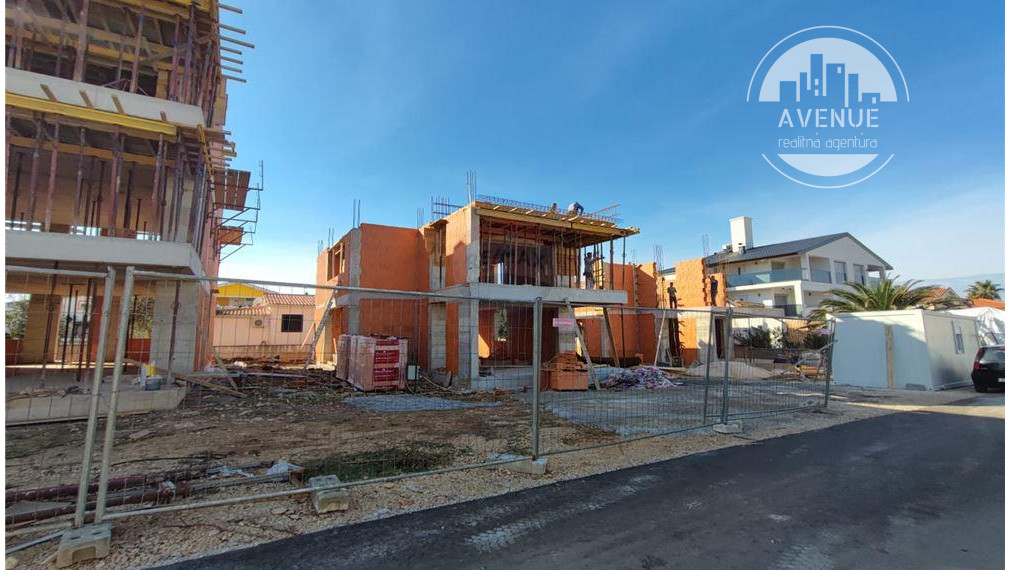 PREDANÉ 4-izbový apartmán, 80m od mora, Chorvátsko, Vir