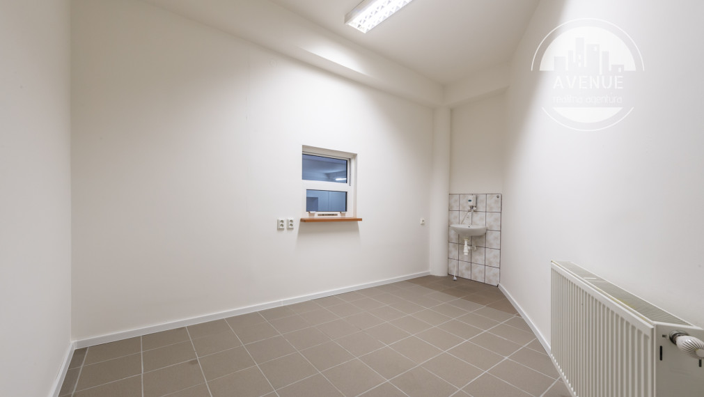 PRENAJATÉ * Obchodné priestory, sklad, kancelária