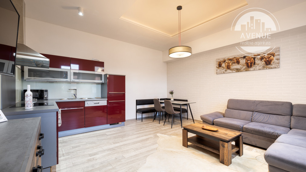 PRENAJATÉ 2.5 izbový byt - CENTRUM MESTA - Hlavná ul.