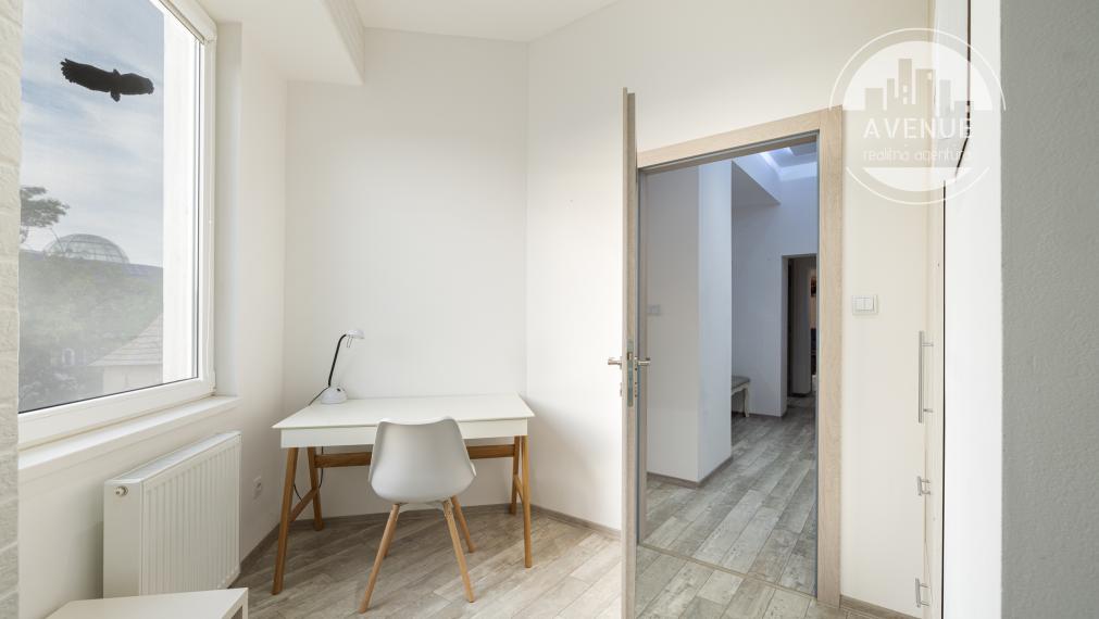 PRENAJATÉ 2.5 izbový byt - CENTRUM MESTA - Hlavná ul.