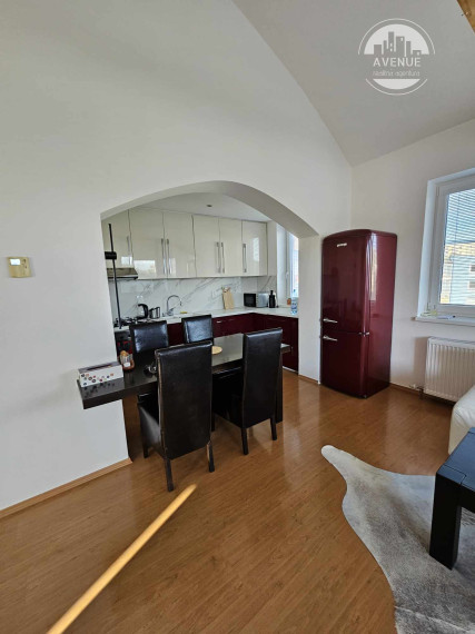 PRENAJATÉ   3 - izbový klimatizovaný apartmán