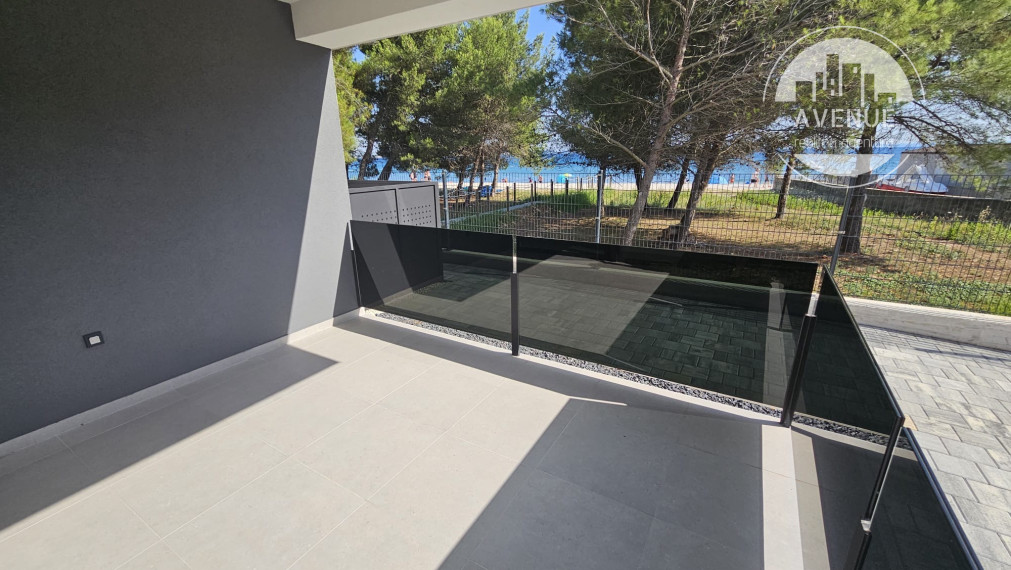 PREDANÉ - CHORVÁTSKO - VIR -  apartmány