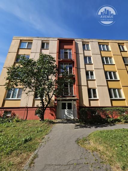 PREDANÉ   3 izbový byt, Levočská ulica, 2 balkóny