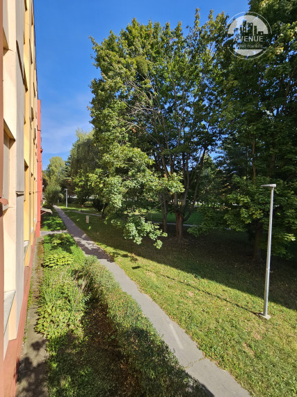 PREDANÉ   3 izbový byt, Levočská ulica, 2 balkóny