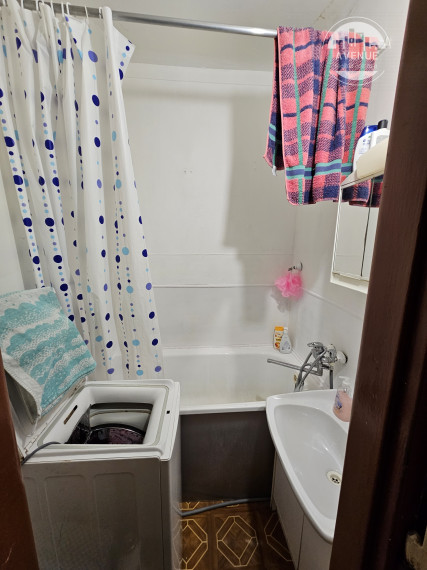 PREDANÉ   3 izbový byt, Levočská ulica, 2 balkóny