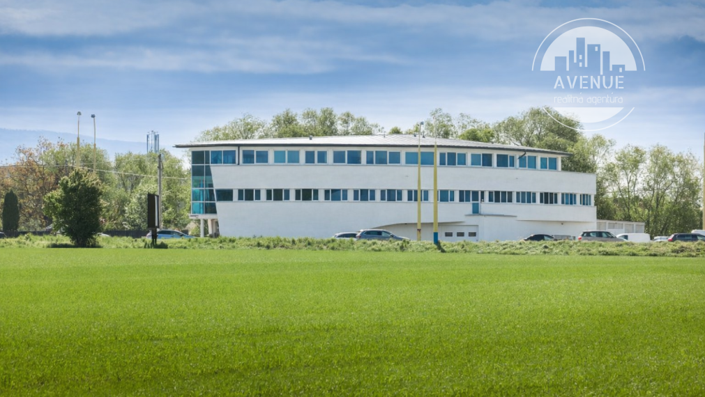 Na prenájom showroom, kancelária, sklad