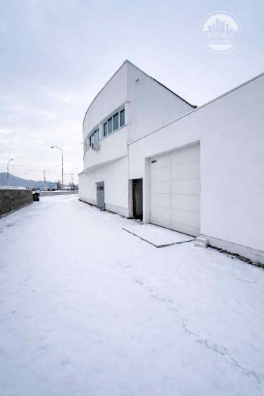 Priestor na podnikanie, fitnes centrum, detské interiérové ihrisko ... alebo sklad