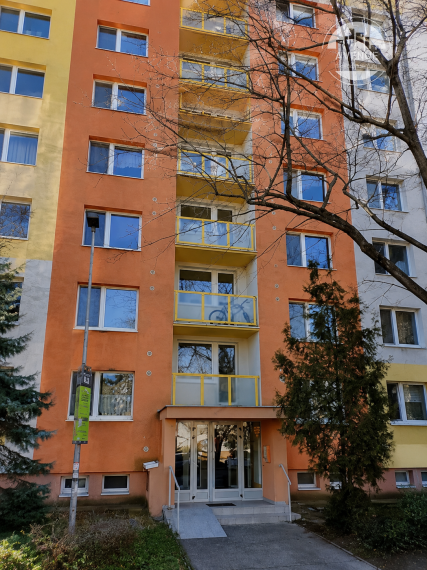 2 izbový zariadený byt na prenájom - Ružinov