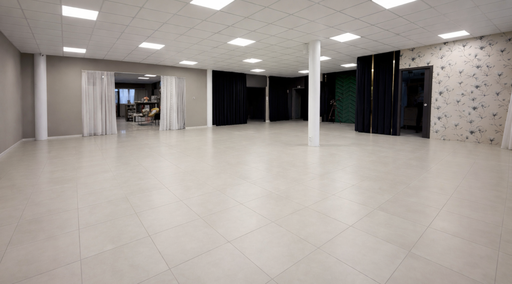 PRENAJATÉ*  Showroom 120 m2 - cena 9 Eur/m2/mesiac bez DPH , vrátane energií