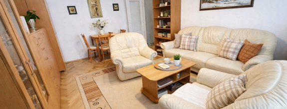 2 - izbový byt s balkónom