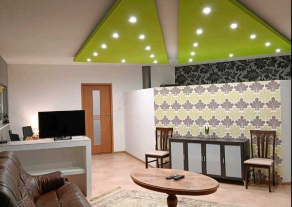 PRENAJATÉ - 1,5 izbový byt, ul. Vranovská - časť Nižná šebastová