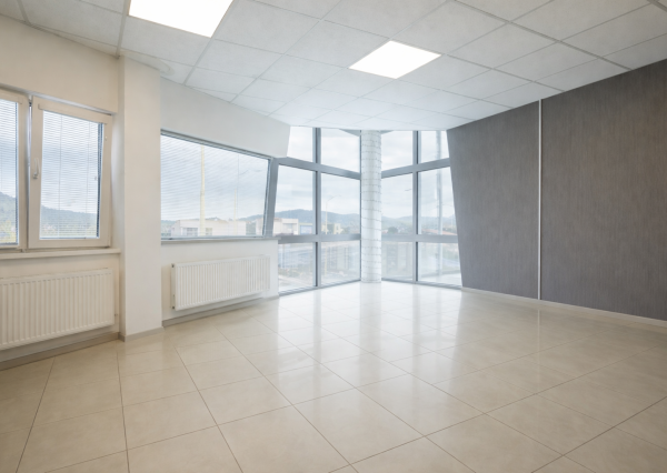 Na prenájom showroom, kancelária, sklad