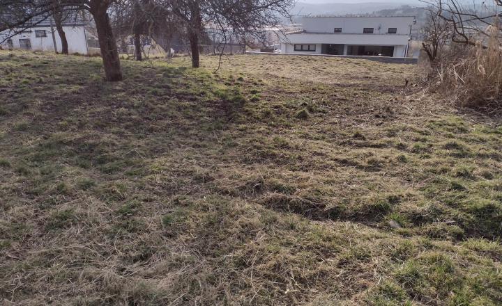 PREDANÉ - POZEMOK  - mestská časť  Šalgovík, 682 m2 - fotografia 1