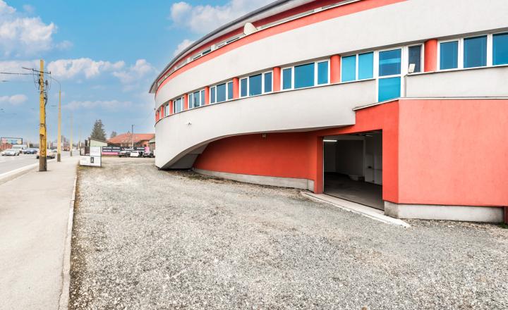 PRENAJATÉ * Sklad 150 m2 - Vranovská ulica ,Prešov - fotografia 3