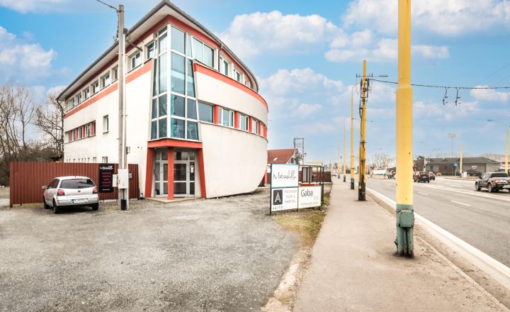 PRENAJATÉ * Sklad 150 m2 - Vranovská ulica ,Prešov - fotografia 4