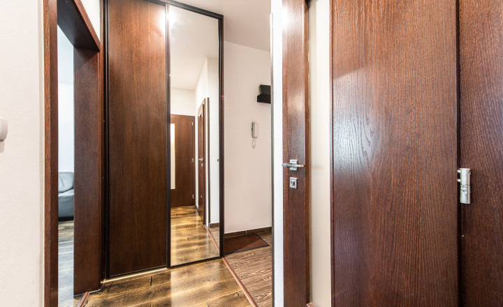 PRENAJATÉ -  1.5 izbový byt,kompletne zariadený - fotografia 8