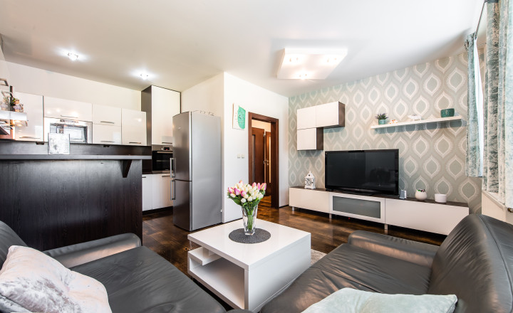 PRENAJATÉ -  1.5 izbový byt,kompletne zariadený