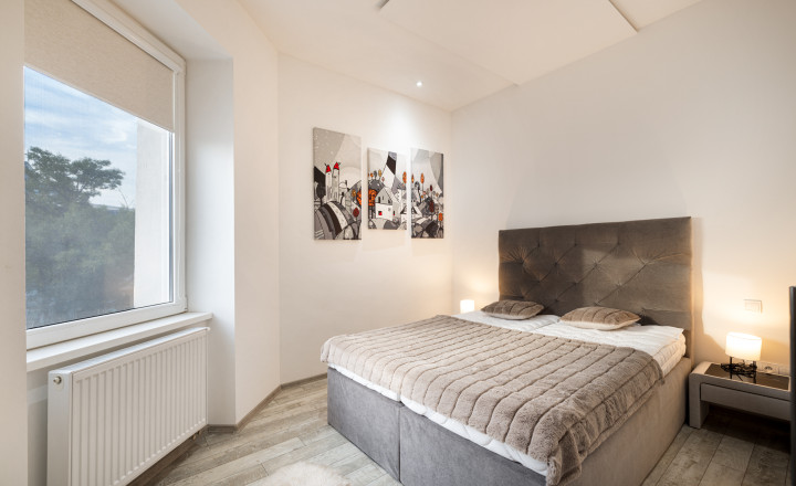 PRENAJATÉ - 2.5 izbový byt - CENTRUM MESTA - Hlavná ul. - fotografia 3