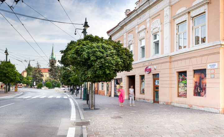 PRENAJATÉ - 2.5 izbový byt - CENTRUM MESTA - Hlavná ul. - fotografia 9