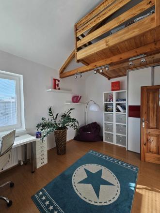 PRENAJATÉ   3 - izbový klimatizovaný apartmán - fotografia 4