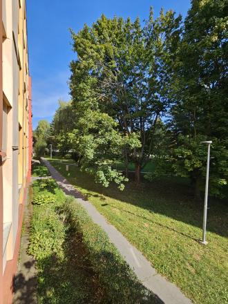 PREDANÉ   3 izbový byt, Levočská ulica, 2 balkóny - fotografia 9