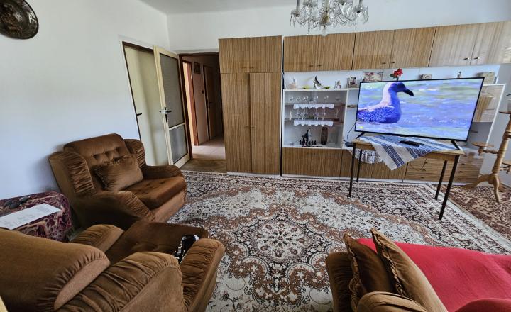 PREDANÉ   3 izbový byt, Levočská ulica, 2 balkóny