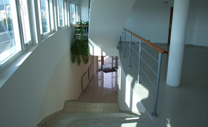 PRENAJATÉ - 1,5 izbový byt, ul. Vranovská - časť Nižná šebastová - fotografia 10